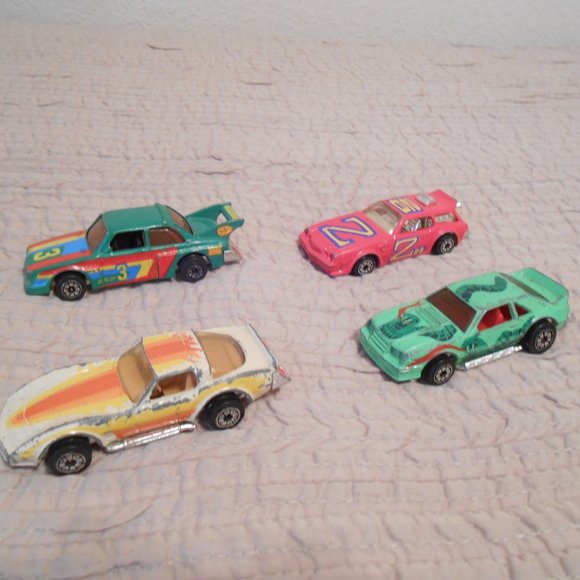 Vintage Kenner Fast 111's Sporty Cars - Picture 1 of 16